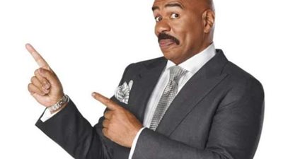 ستيف هارفي يشعل منصات السيوشيال ميديا.. والسبب: غريب