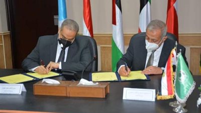 بالصور.. الأكاديمية العربية توقع مذكرة تفاهم مع هيئة الدواء المصرية
