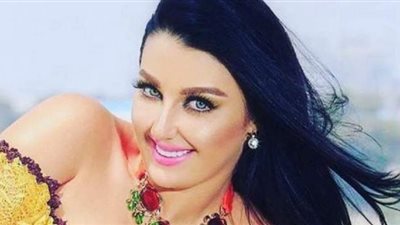 الراقصة والحريم.. صوفينار تكشف تفاصيل علاقتها بنجم الأهلي