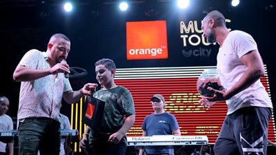 بالصور.. احتفالية فنية كبري بنادي سيتي كلوب طنطا بحضور ”دياب”  وتكريم أسر الشهداء