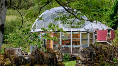 منتجع يوجا للبيع في المرتفعات الاسكتلندية.. شاهد الجمال