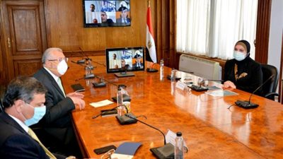 وزيرا الصناعة والزراعة يبحثان تمويل مشروع التحول إلى نظم الري الحديث