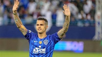 جيوفينكو يستكمل الموسم مع الهلال السعودى