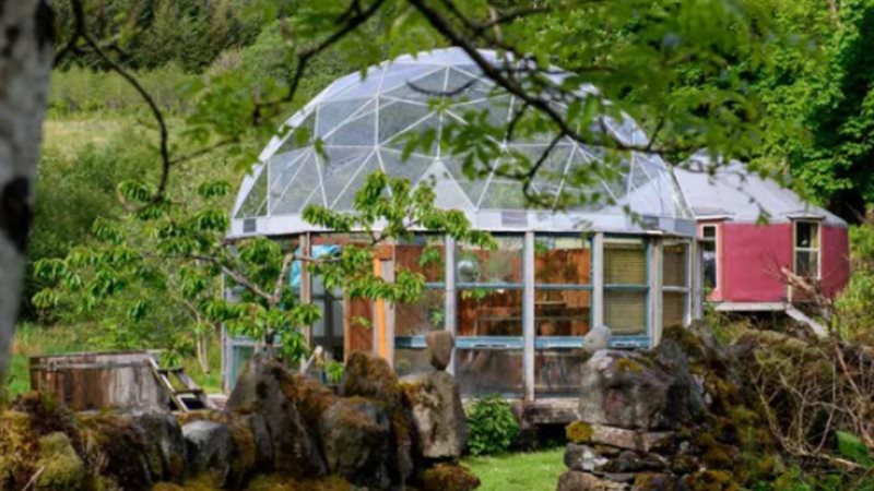 منتجع يوجا للبيع