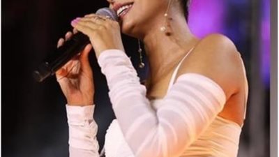 روبى تشعل حفلها الغنائي بإطلالة مختلفة وتطلب من جمهورها التفاعل معها