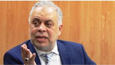 أشرف زكى: مش هسيب حقى واللى شايف أن الفن حرام ملوش مكان فى النقابة