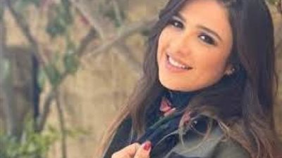 الحالة تزداد سوء.. بعد الخطأ الجراحي ياسمين عبد العزيز تتعرض لتسمم بكتيري