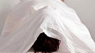 مسلمة تغسل متوفية مسيحية بكورونا ..السبب مفاجأة