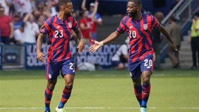 أمريكا تتصدر مجموعتها في الكأس الذهبية على حساب كندا