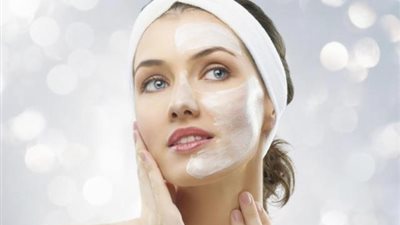 «قبل العيد».. تعرفي على حيل سريعة لتفتيح البشرة