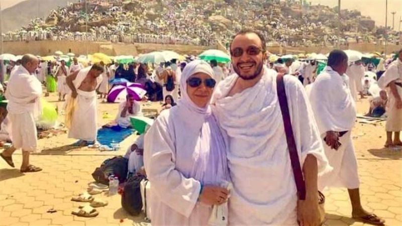 حسام داغر ووالدته