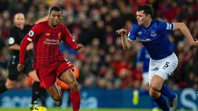 نهاية الشوط الأول بين ليفربول وإيفرتون بالتعادل السلبى