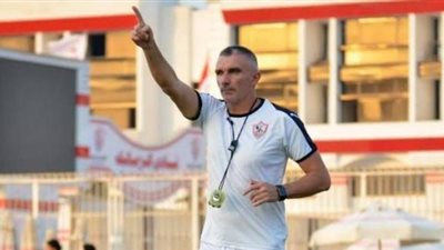 لهذا السبب.. كارتيرون يجتمع مع جهازه المعاون