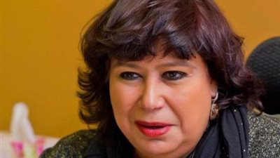 ننشر تفاصيل الجزء الأول من كتاب ”حكايات الولاد والأرض” الذى أهدته وزيرة الثقافة لرئيس الوزراء