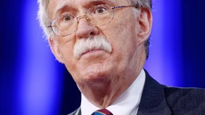 بولتون: ترامب حاول ابتزاز اليابان