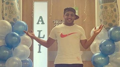 أوس أوس لجمهوره: ”أدعوا لزوجتي بالصبر.. ووفاة أبني طبيعية”