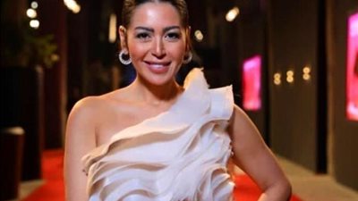 مشاركة خاصة لـ لقاء الخميسي في ”إجازة مفتوحة” أمام شريف منير