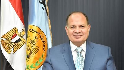 محافظ أسيوط يهنىء الرئيس السيسي والشعب المصرى بذكرى ثورة 23 يوليو