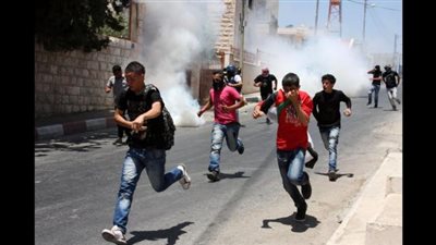 إصابة عشرات الفلسطينيين خلال مواجهات مع الاحتلال شرق نابلس