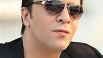 مصطفى كامل يهنئ تامر حسنى بنجاح أغنيته الجديدة ”صعبة”