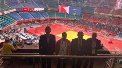 وزير الرياضة يلتقي رئيس اللجنة الأولمبية اليابانية خلال حضوره منافسات دورة الألعاب الأولمبية