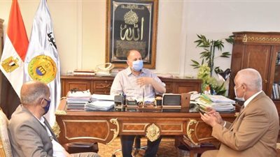 تفاصيل لقاء محافظ أسيوط مع وكيل وزارة التربية والتعليم لمتابعة إمتحانات الثانوية العامة