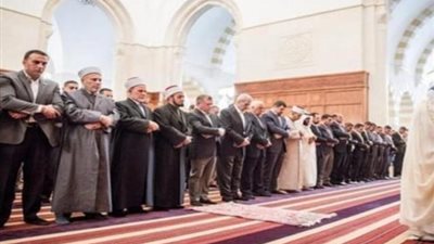 حالات يجوز فيها تأخير صلاة العشاء لبعد منتصف الليل..تعرف عليها