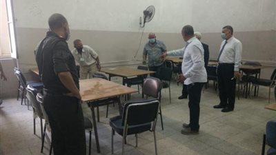 بالصور.. حجازي يتفقد لجان تقدير الدرجات بالسعدية