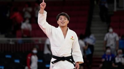 الياباني هيفومي يسير على نهج شقيقته ويتوج بذهبية الجودو في الأولمبياد