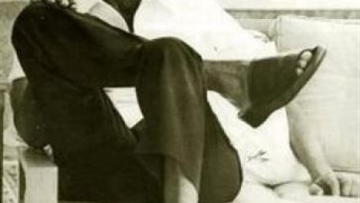 المذيعة والرئيس.. حكاية همت مصطفى ”أم المذيعات” التي وقع السادات في غرامها