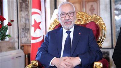 أول تعليق من الغنوشي على قرار الرئيس التونسي تجميد البرلمان وإقالة الحكومة