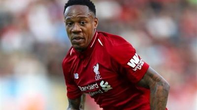 بعد قرار بيع النادى..تعرف على أول لاعب ضحى ليفربول به