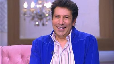 هانى رمزى يتحول لعامل بنزينة من أجل ”٢٠٠ جنيه”.. اعرف الحكاية