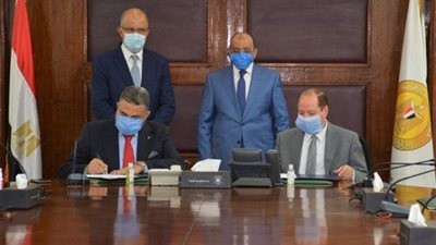 بروتوكول تعاون بين التنمية المحلية و”الصناعات” لتنفيذ مبادرة ”شغلك في قريتك ”