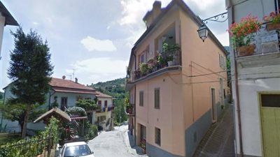 بعد فك الحظر.. قرية إيطالية تقدم أسبوع إقامة مجانية لسياحها