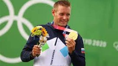 سلوفيني سافسيك يتوج بذهبية سباق قوارب الكانوي المتعرج للفردي بأولمبياد طوكيو