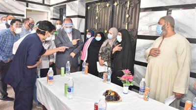 محافظ أسيوط : خروج 12 حالة جديدة من فيروس كورونا من مستشفيات العزل