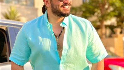 يلا بره من حياتى.. مصطفى حجاج يروج لأغنيته الجديدة