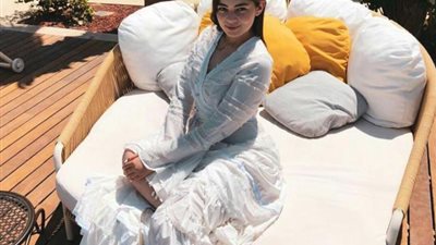 ”بإطلالة صيفية”.. ليلي أحمد زاهر تخطف الأنظار علي السوشيال ميديا