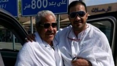 فتحي عبد الوهاب ينعي محمد رجب في وفاة والده: ربنا يصبرك