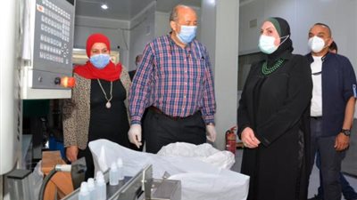 وزيرة التجارة والصناعة تتفقد مجمعى الصناعات البلاستيكية بمنطقة مرغم بالإسكندرية