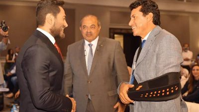 عاجل.. مجلس النواب يعلن محاسبة تامر حسني بسبب ” ملابس البعثة الأوليمبية ”