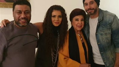 محمد جمعة لـ رجاء الجداوي: ”واحشتينا يا ماما ربنا يرجعك لينا بالسلامة”