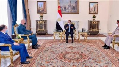 السيسى يبحث مع قائد الجيش اللبنانى تطورات الأزمة اللبنانية