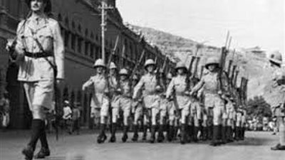 حكاية ” القرش صاغ” و ” الحمار” الذى تسبب فى الإحتلال البريطاني لمصر