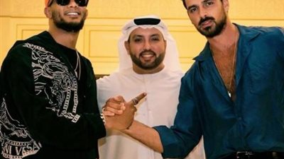 محمد رمضان يشعل مواقع التواصل الاجتماعى بتعاونه مع مورونى.. بطل فيلم الإغراء ”365 يومًا”