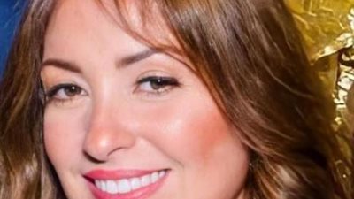 ملكة جمال التسعينات.. نيرمين الفقى بإطلالة شبابية فى أحدث ظهور لها