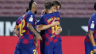 برشلونة يواجه أتلتيكو بشعار ”لا مجال للخطأ”.. والريال ينتظر هدية من جاره