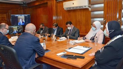 نيفين جامع :  القطاع الخاص شريك رئيسى فى وضع الرؤى لتنمية قطاعى الصناعة والتصدير