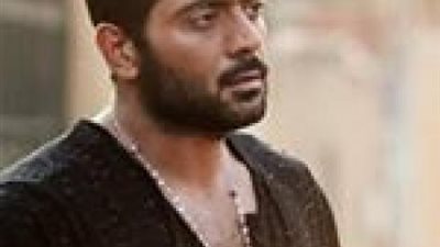 الموت يفجع الفنان أحمد فلوكس بأعز الناس